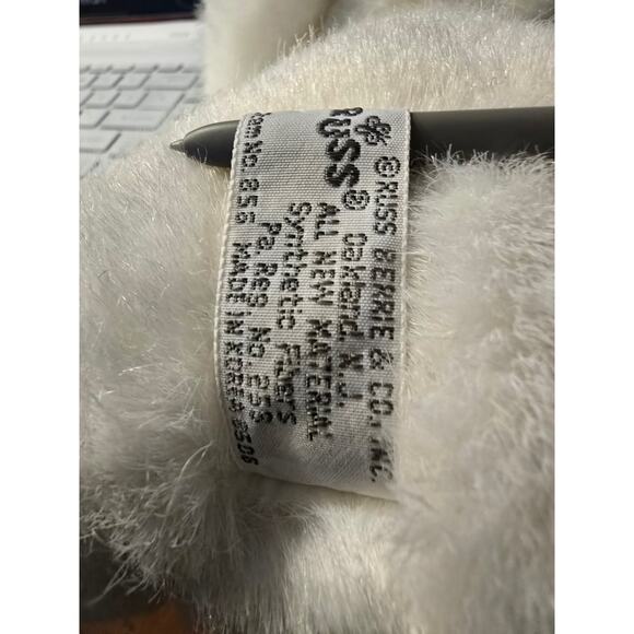 Russ vintage plush toy musical moving Yummy Bunny Favorite Things 8" - Picture 10 of 10